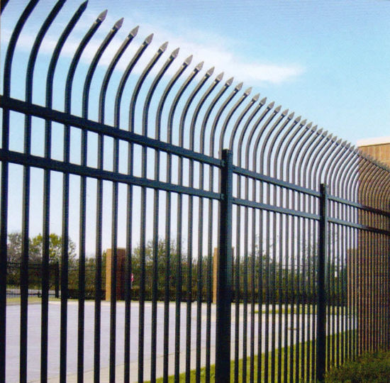 Quality-Powder-Coated-Curved-Picket-Security-Fence-for-Industrial-and-Commercial-Construction